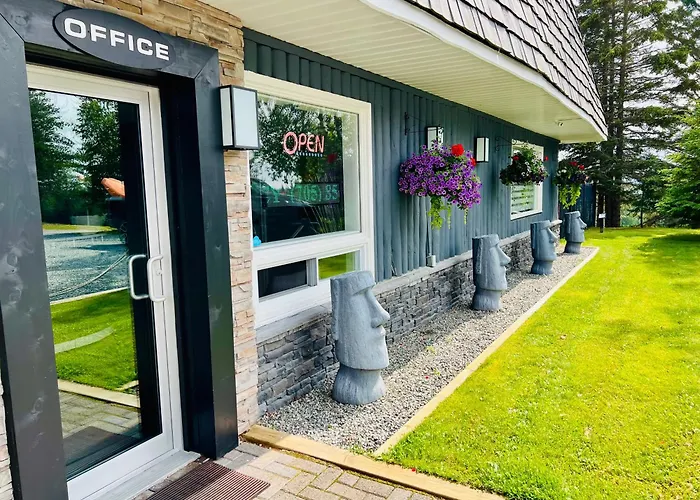 Mystic Isle Motel